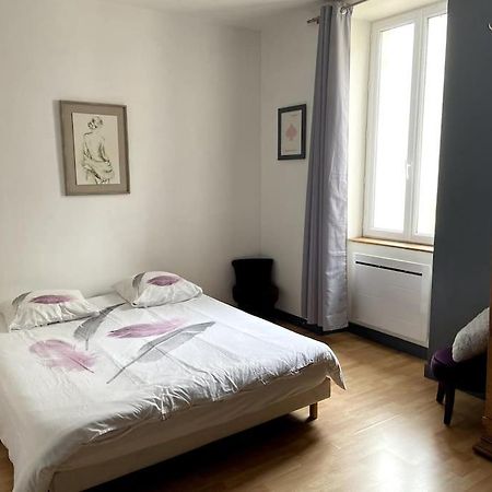la maison du dauphin Marans  Extérieur photo