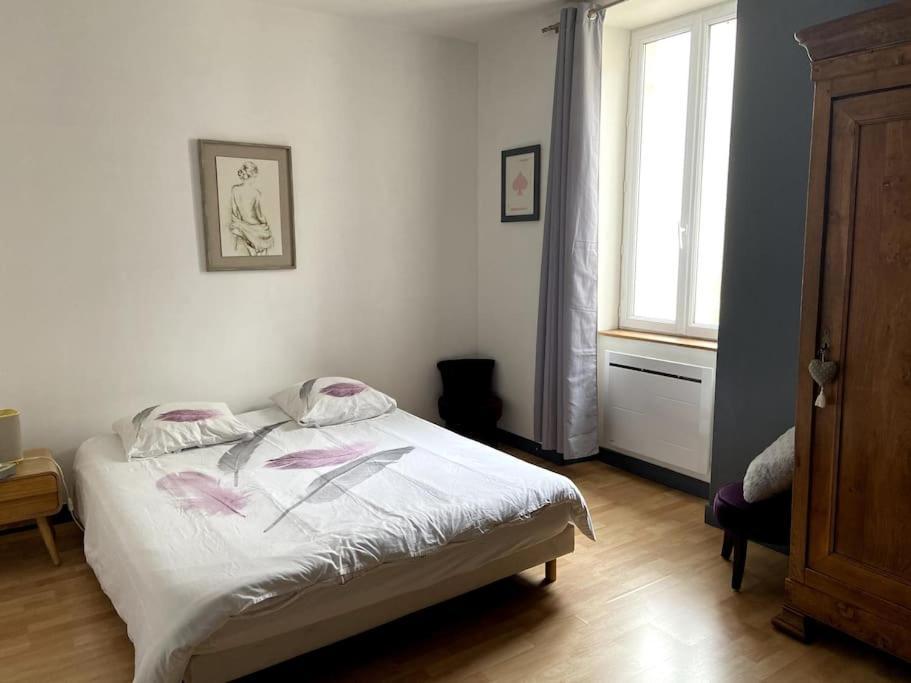 la maison du dauphin Marans  Extérieur photo